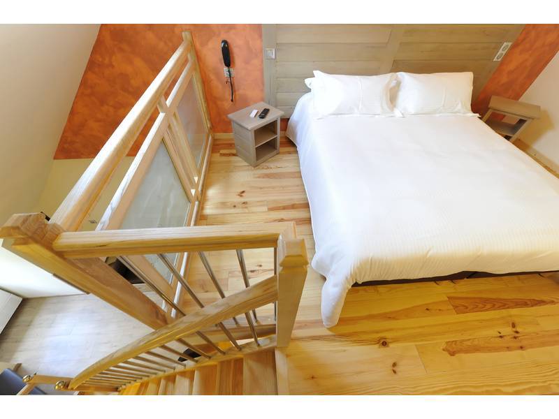 Logis Hotel Restaurant Les 2 Rives - A75, En Bordure De Riviere Banassac Luaran gambar
