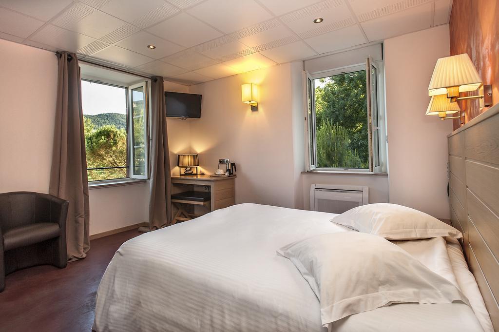 Logis Hotel Restaurant Les 2 Rives - A75, En Bordure De Riviere Banassac Luaran gambar