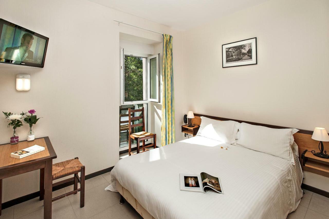 Logis Hotel Restaurant Les 2 Rives - A75, En Bordure De Riviere Banassac Luaran gambar